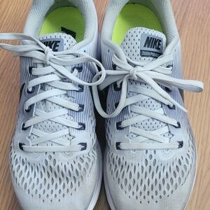 Nike Air Zoom Pegasus Running Shoes Size 7 1/2
